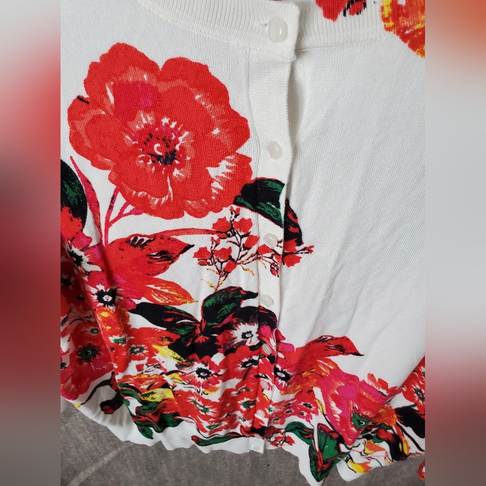 Womens XXL Cable & Gauge Floral Cardigan - White and Red - Picture 8 of 11